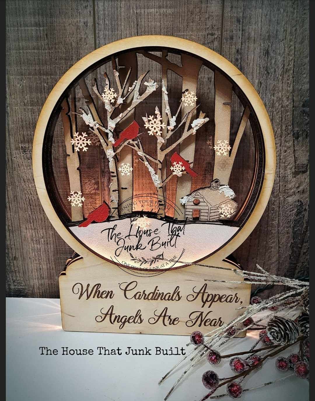 Cardinal Snowglobe